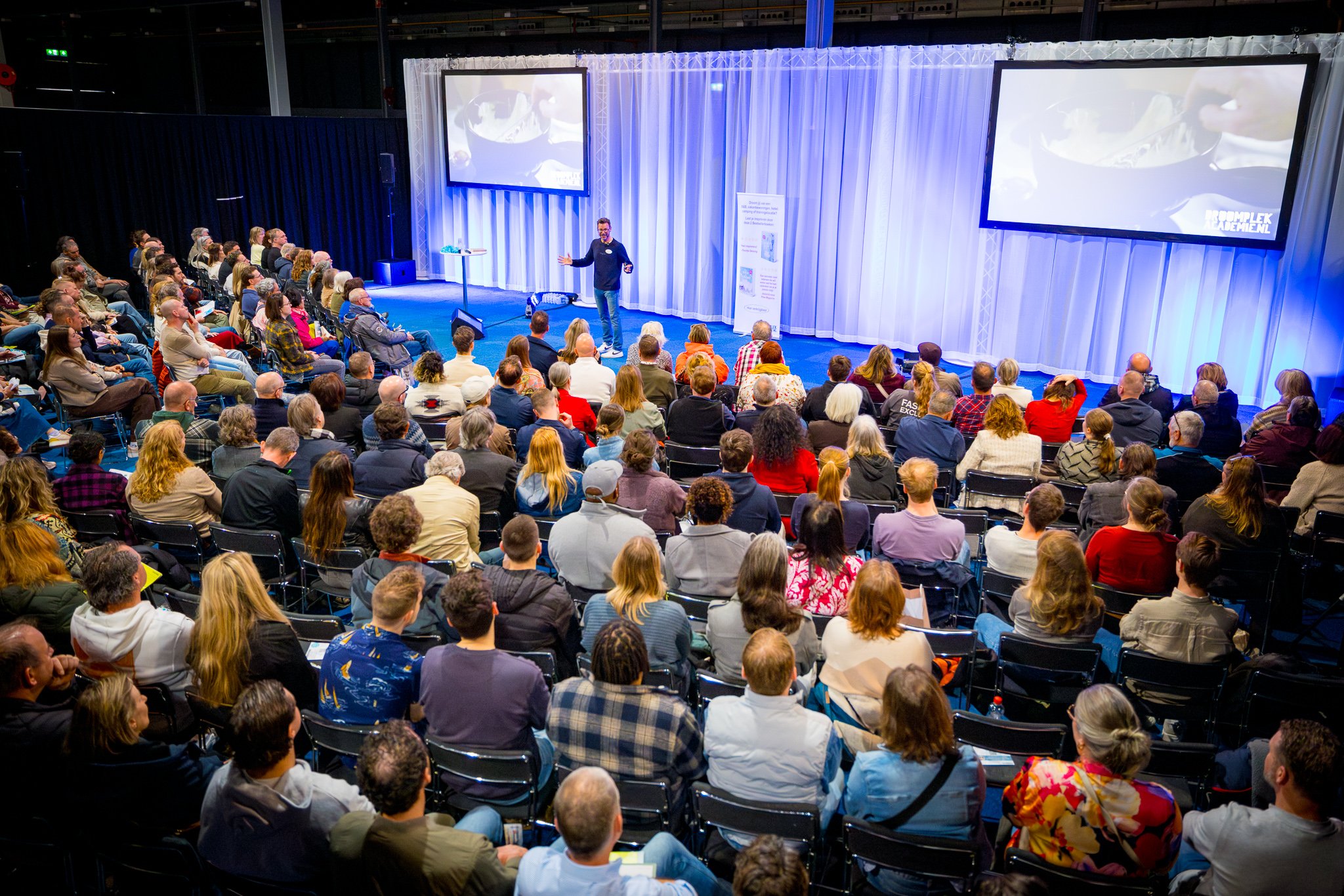 20260321-Emigratiebeurs-by-MichielTon-HR63